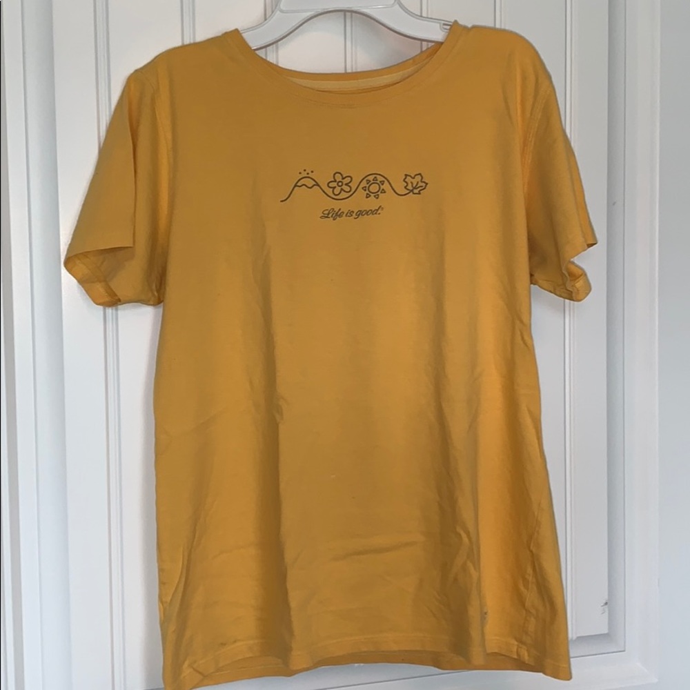 Life Is Good golden yellow tee shirt - size M